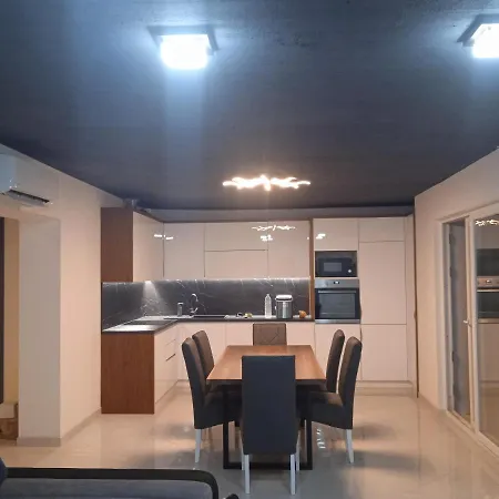 Apartment Anton *